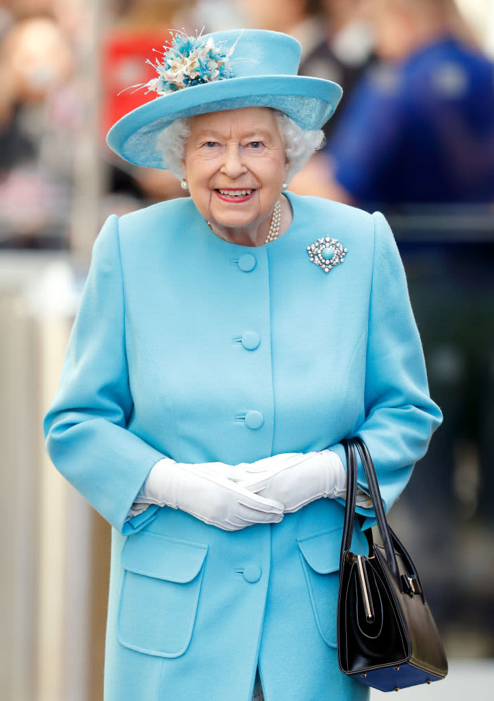 LONDON, UNITED KINGDOM - MAY 23: (EMBARGOED FOR PUBLICATION IN UK NEWSPAPERS UNTIL 24 HOURS AFTER CREATE DATE AND TIME) Queen Elizabeth II visits the British Airways headquarters to mark their centenary year at Heathrow Airport on May 23, 2019 in London, England. (Photo by Max Mumby/Indigo/Getty Images)