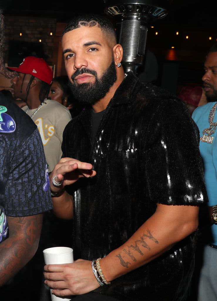 LOS ANGELES, CALIFORNIA - JUNE 14: Drake attends Gunna's birthday celebration with Noir Blanc Champagne at Highlight Room on June 14, 2021 in Los Angeles, California. (Photo by Jerritt Clark/Getty Images for Noir Blanc)