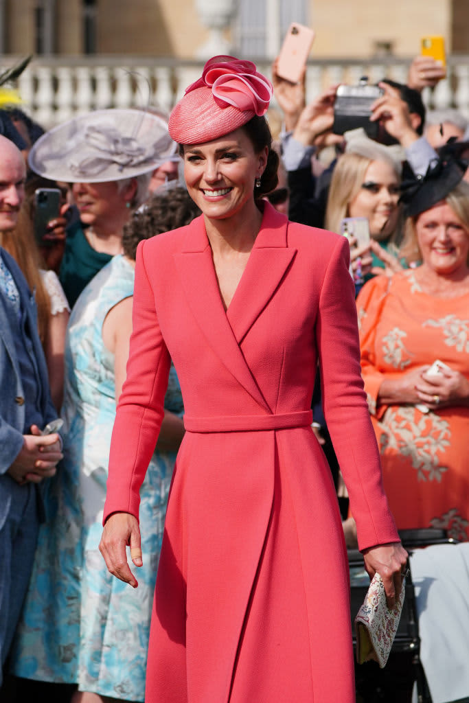LONDON, ENGLAND - MAY 18: Catherine, Duchess of Cambridge meets with guests at the Queen's Garden Party at Buckingham Palace on May 18, 2022 in London, England. (Photo by Dominic Lipinski - WPA Pool/Getty Images)