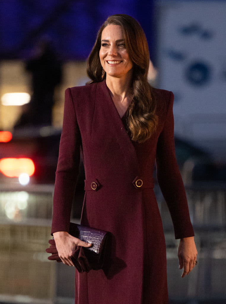 LONDON, UNITED KINGDOM - DECEMBER 15: (EMBARGOED FOR PUBLICATION IN UK NEWSPAPERS UNTIL 24 HOURS AFTER CREATE DATE AND TIME) Catherine, Princess of Wales attends the 'Together at Christmas' Carol Service at Westminster Abbey on December 15, 2022 in London, England. Spearheaded by Catherine, Princess of Wales and supported by The Royal Foundation, this year's carol service is dedicated to Her late Majesty Queen Elizabeth II and the values she demonstrated throughout her life. (Photo by Max Mumby/Indigo/Getty Images)