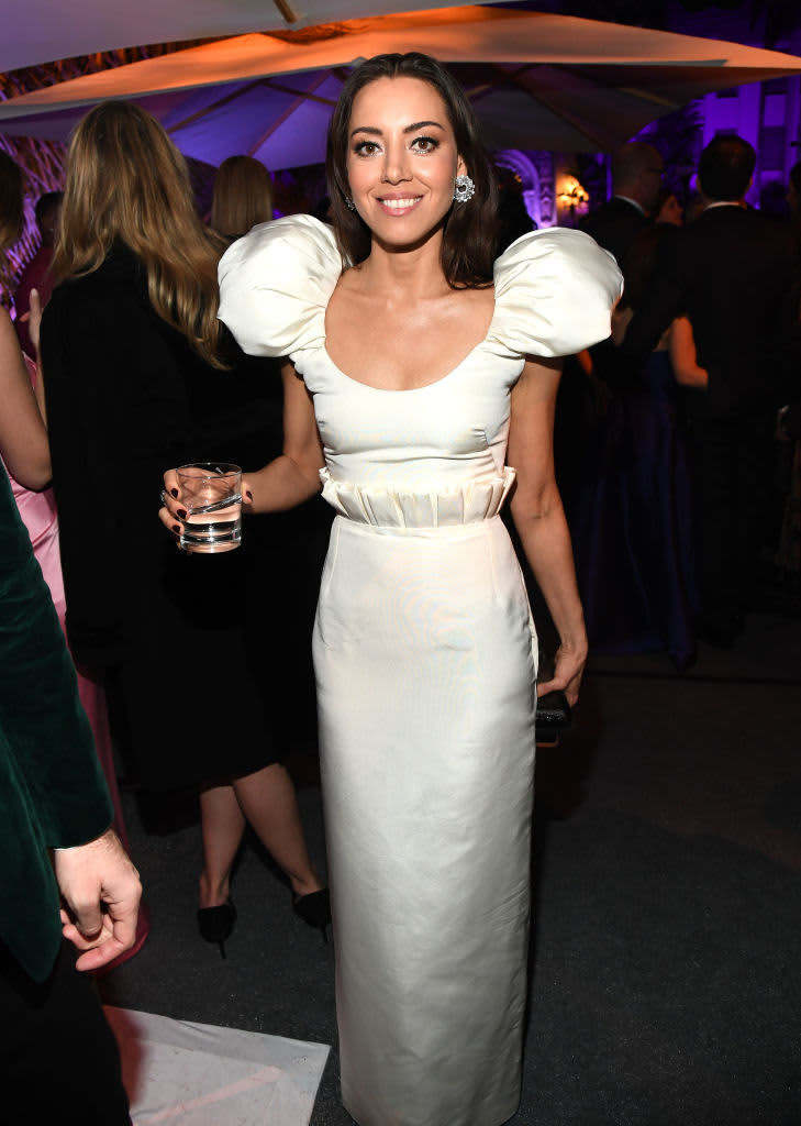 BEVERLY HILLS, CALIFORNIA - FEBRUARY 09: Aubrey Plaza attends the 2020 Vanity Fair Oscar Party hosted by Radhika Jones at Wallis Annenberg Center for the Performing Arts on February 09, 2020 in Beverly Hills, California. (Photo by Kevin Mazur/VF20/WireImage)
