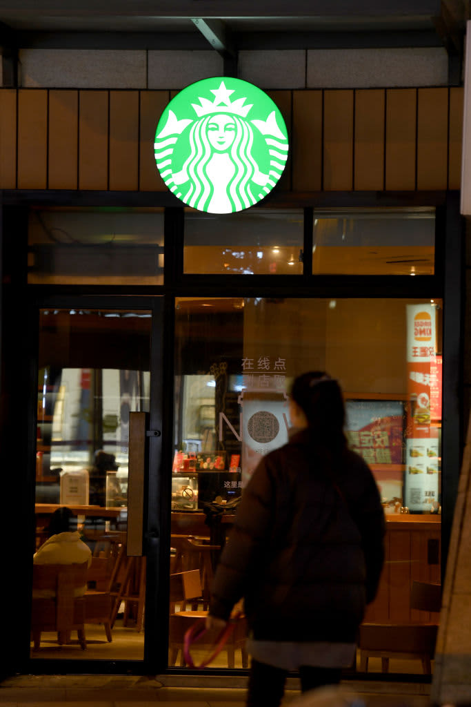 MADRID, SPAIN - OCTOBER 2021: Starbucks Coffee on October 26, 2021 in Madrid, Spain. (Photo by Cristina Arias/Cover/Getty Images)