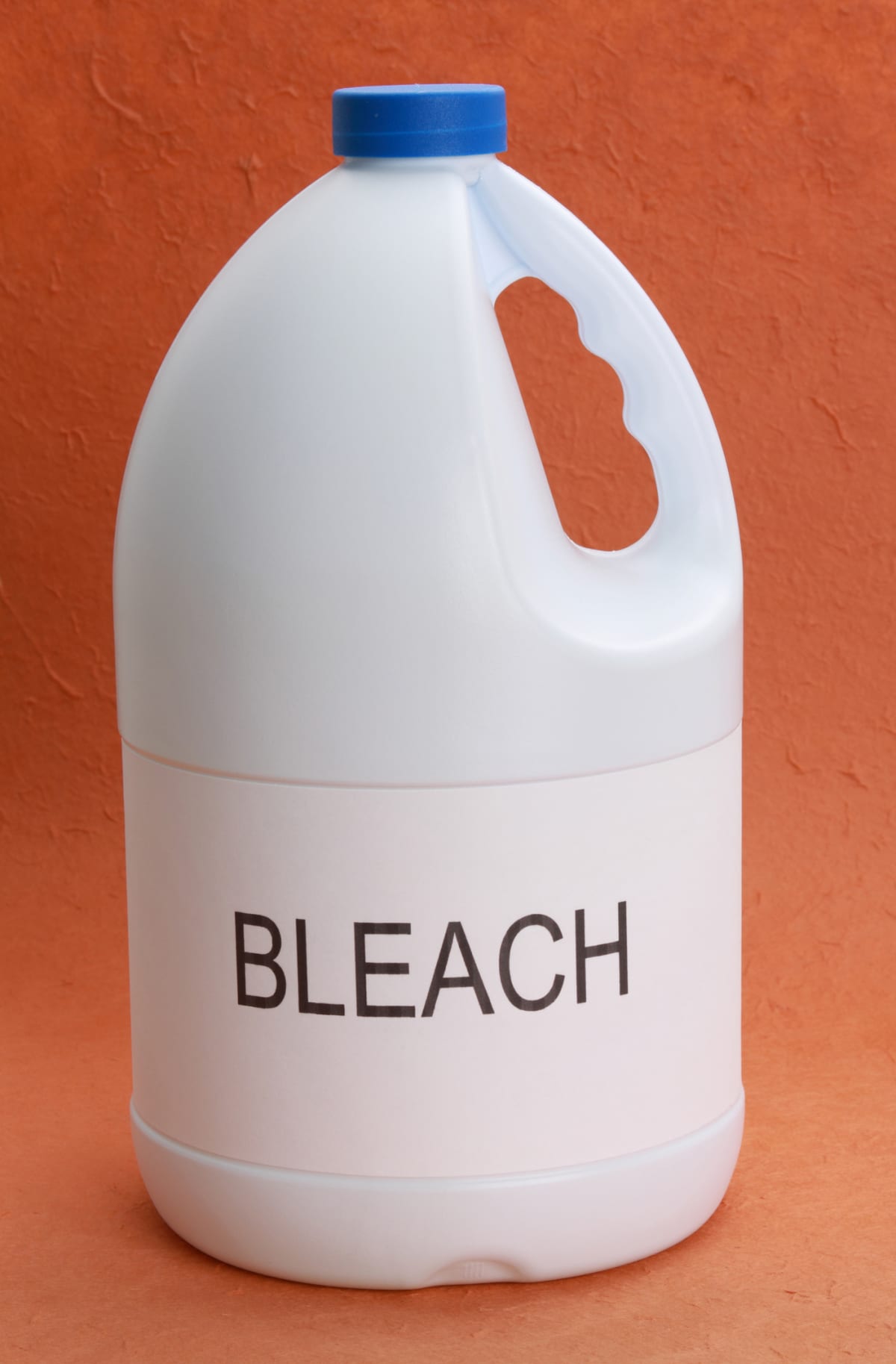 white bottle of laundry bleach