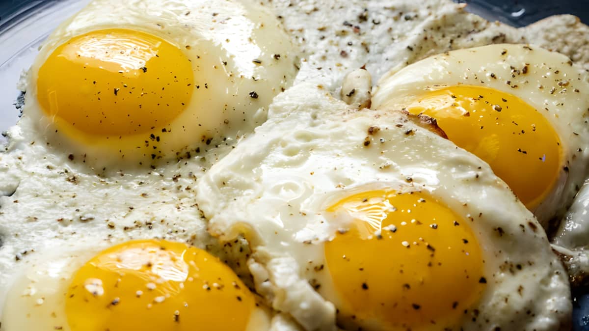 Close up of fried eggs