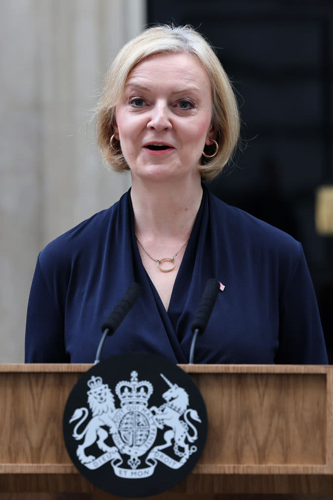 LONDON, ENGLAND - OCTOBER 20: Prime Minister Liz Truss announces her resignation as she addresses the media outside number 10 at Downing Street on October 20, 2022 in London, England. Liz Truss has been the UK Prime Minister for just 44 days and has had a tumultuous time in office. Her mini-budget saw the GBP fall to its lowest-ever level against the dollar, increasing mortgage interest rates and deepening the cost-of-living crisis. She responded by sacking her Chancellor Kwasi Kwarteng, whose replacement announced a near total reversal of the previous policies. Yesterday saw the departure of Home Secretary Suella Braverman and a chaotic vote in the House of Commons chamber. (Photo by Leon Neal/Getty Images)