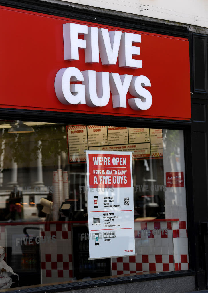 LONDON, UNITED KINGDOM - 2019/11/16: An exterior view of fast food chain restaurant Five Guys at King's Cross in London. (Photo by Dinendra Haria/SOPA Images/LightRocket via Getty Images)