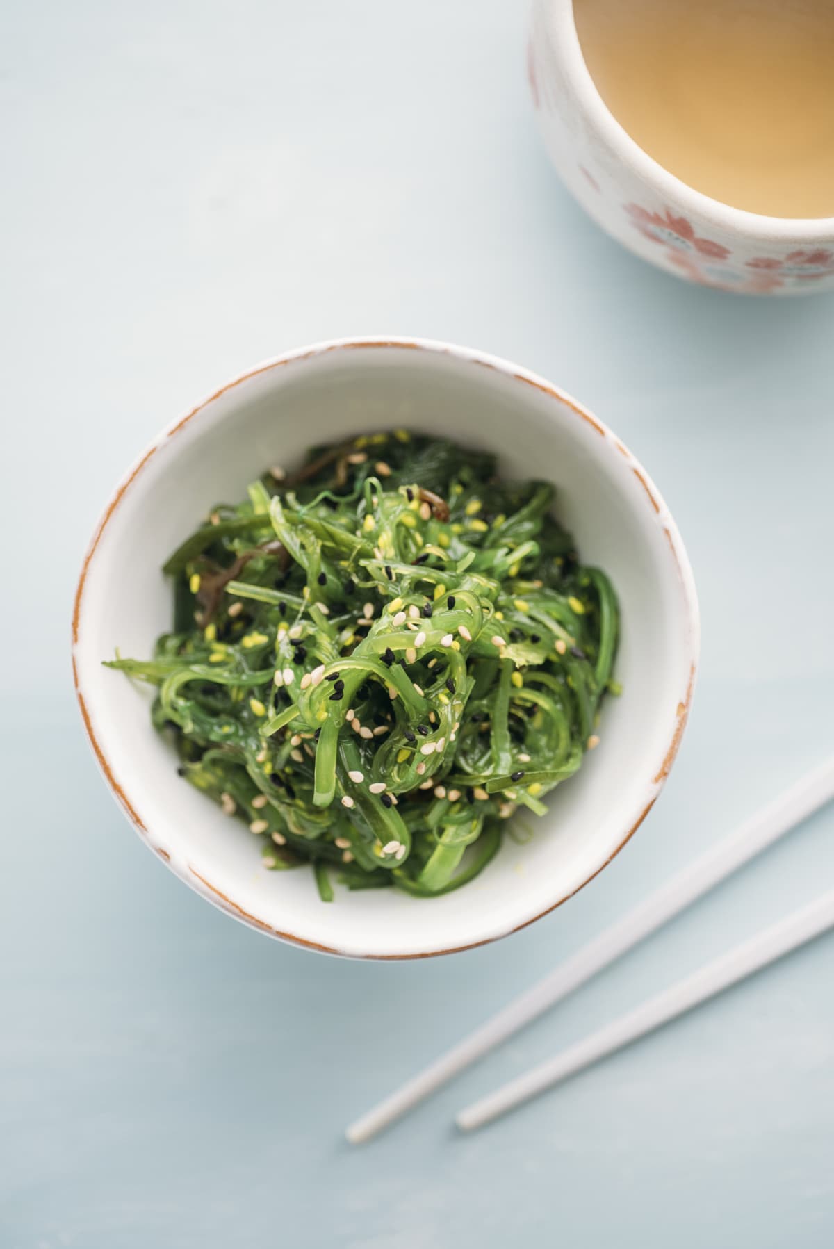 Bowl of wakame seaweed with sesame seeds
