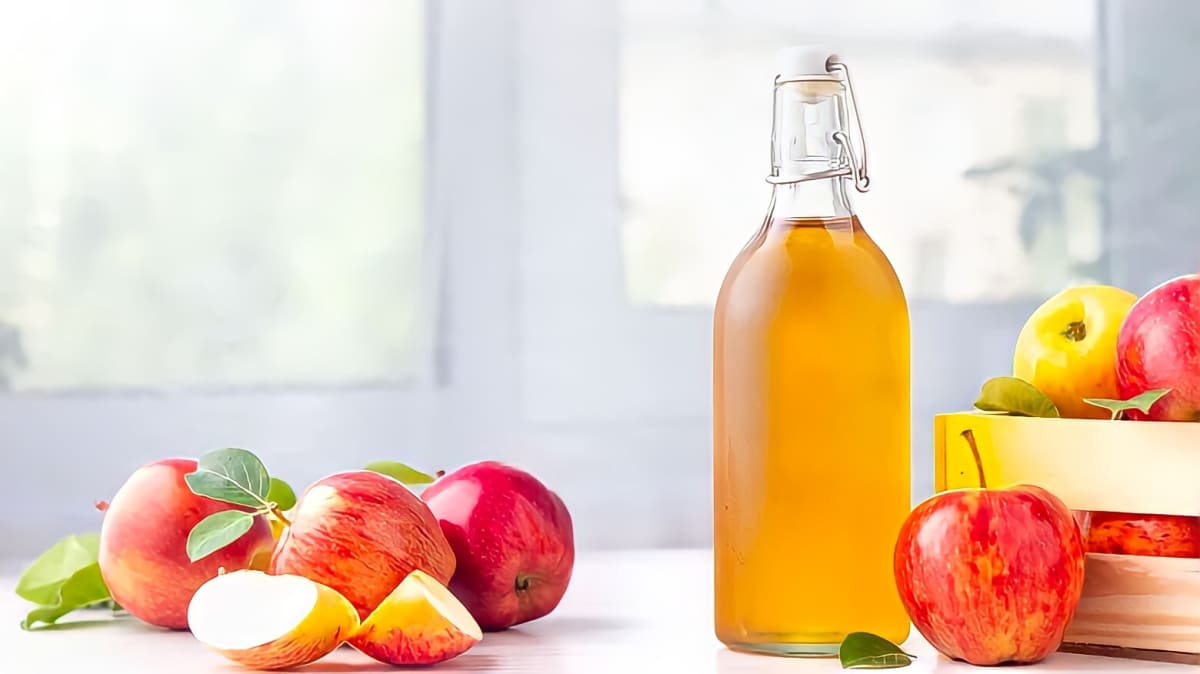 A bottle of apple cider vinegar