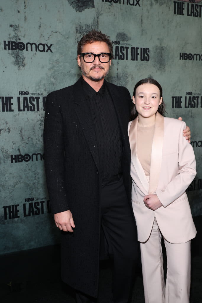 LOS ANGELES, CALIFORNIA - JANUARY 09: (L-R) Pedro Pascal and Bella Ramsey attend HBO's "The Last of Us" Los Angeles Premiere on January 09, 2023 in Los Angeles, California. (Photo by Jeff Kravitz/FilmMagic for HBO)