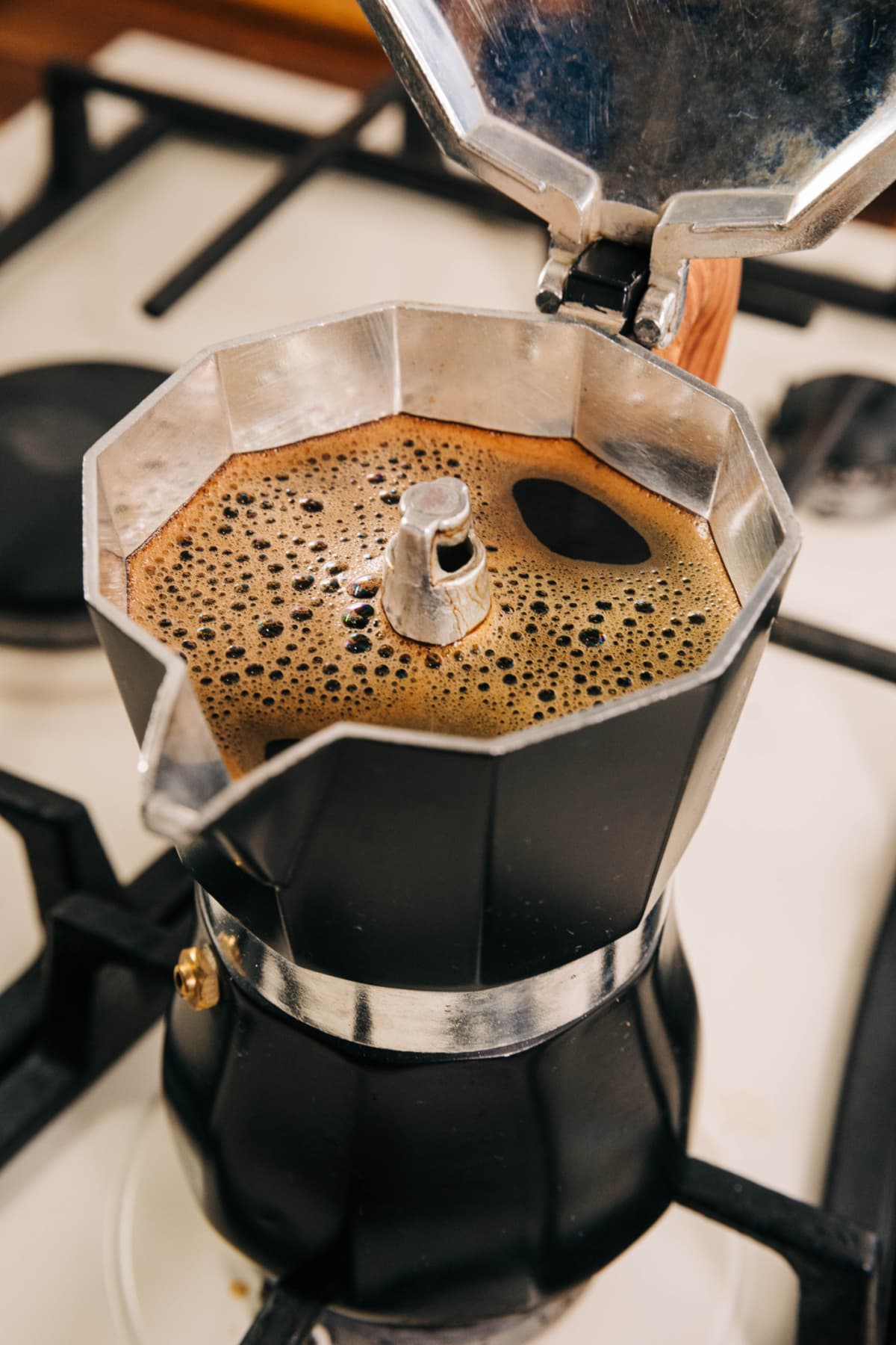 What Is A Moka Coffee Pot, And How Exactly Does It Work?