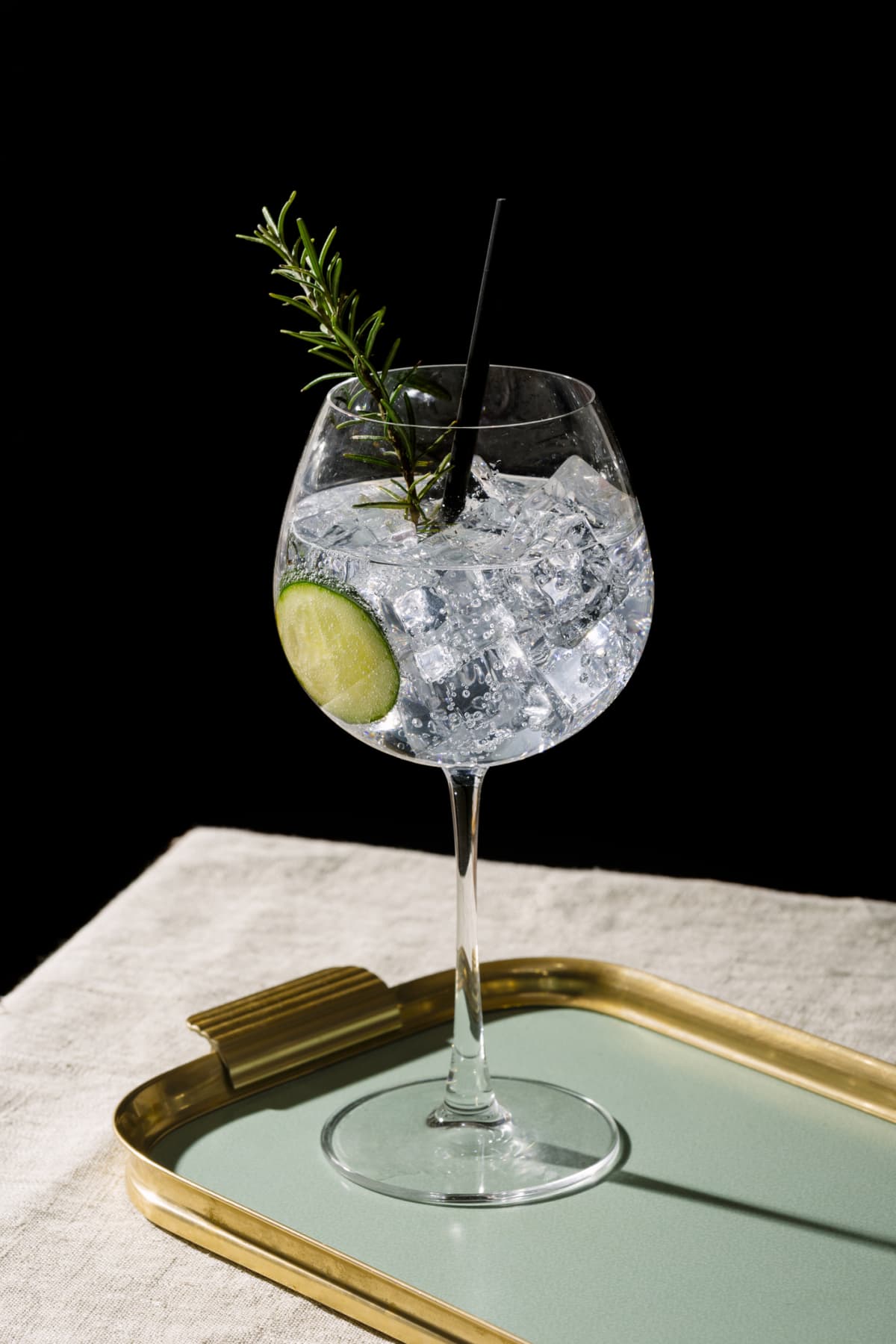 Gin tonic, an international cocktail
