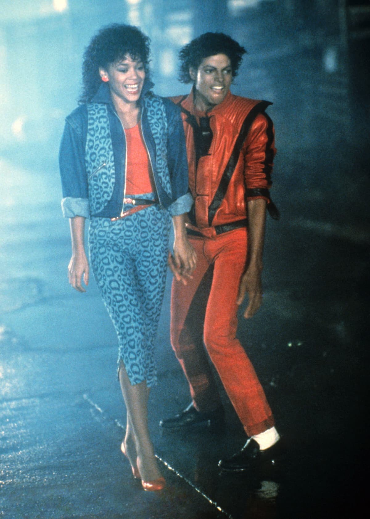 Michael Jackson and Ola Ray on the street in Thriller