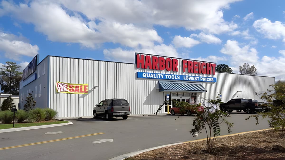The exterior of a Harbor Freight store
