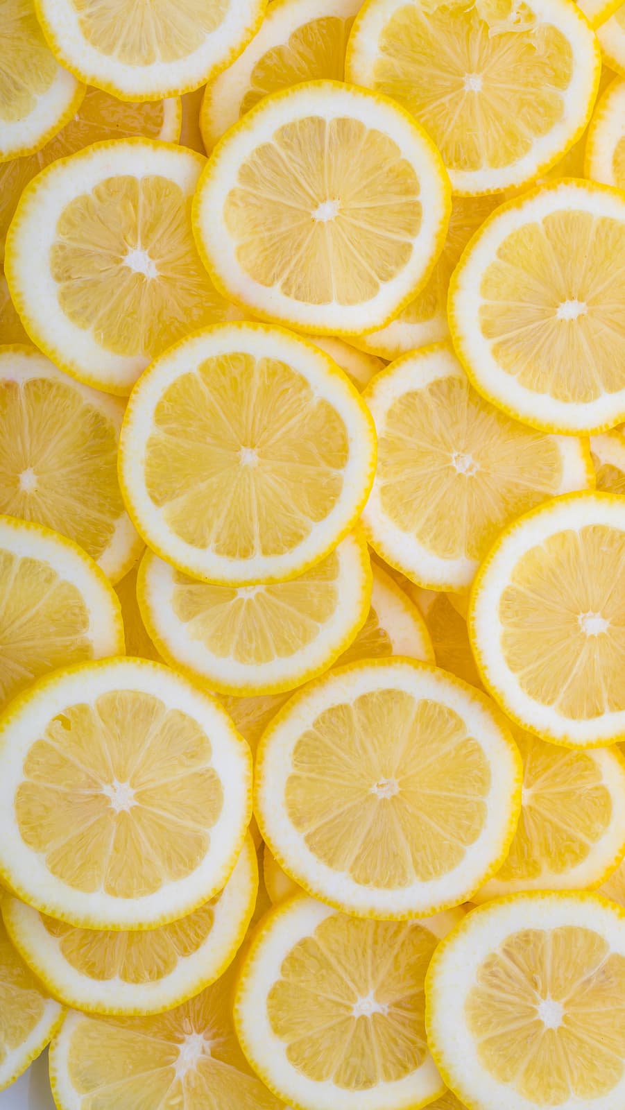 Pile of lemon slices