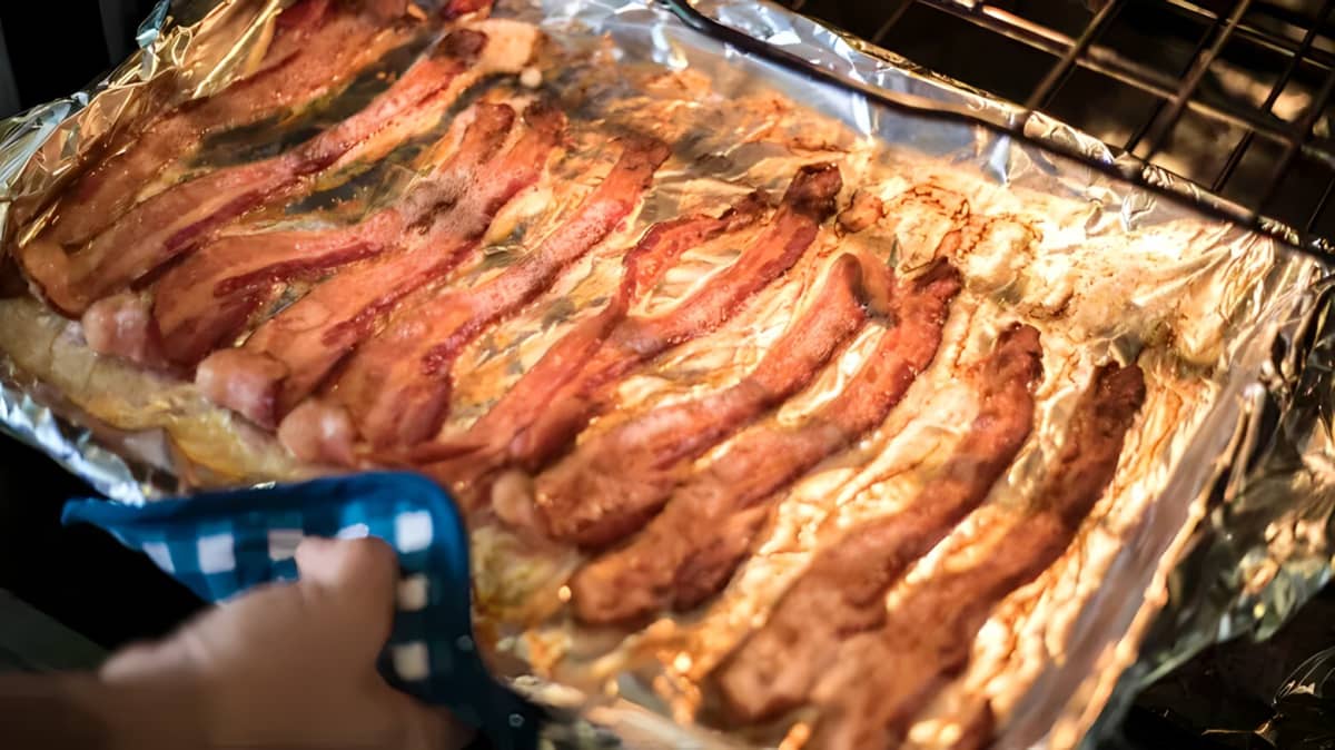 Bacon cooking in the oven.