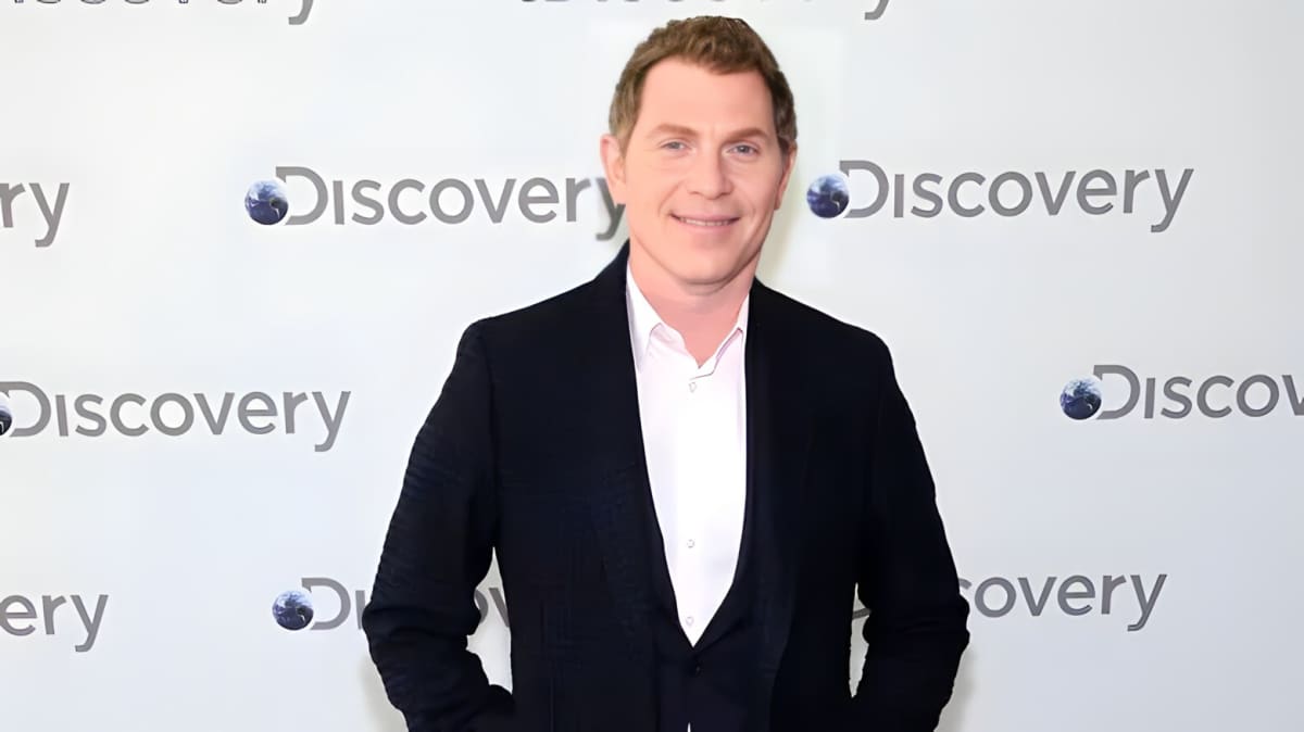 Celebrity chef Bobby Flay grinning