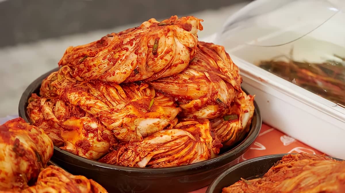 A bowl of Nappa cabbage kimchi.